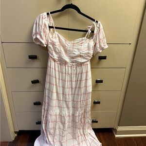 Universal Thread Pink and White Maxi Dress